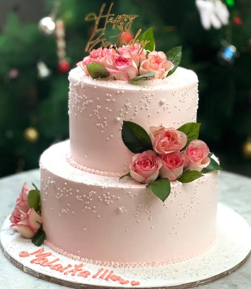 2 Floors Cakes